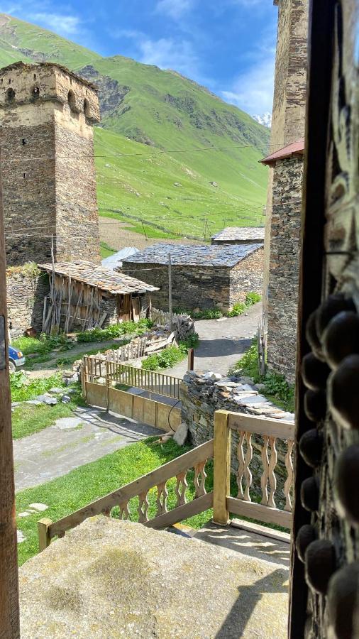 Отель Nizharadze'S Tower Ушгули Экстерьер фото