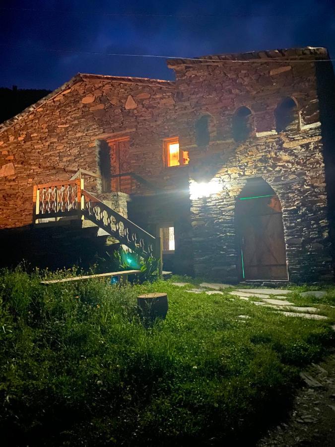 Отель Nizharadze'S Tower Ушгули Экстерьер фото