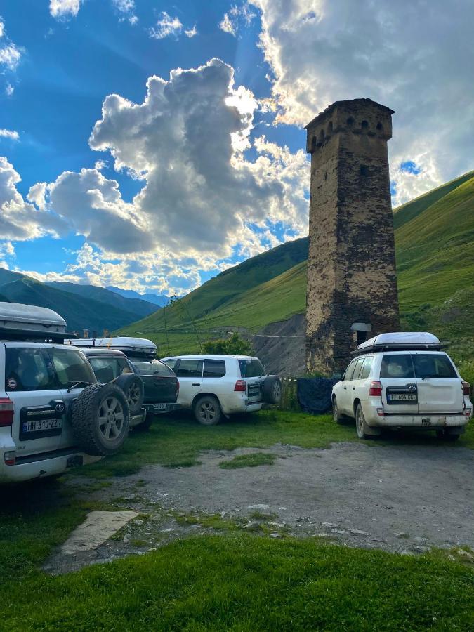 Отель Nizharadze'S Tower Ушгули Экстерьер фото